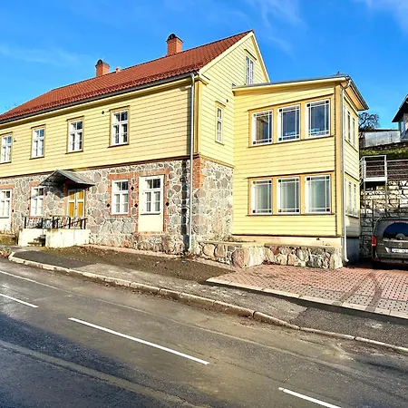 In With Parking Apartmán